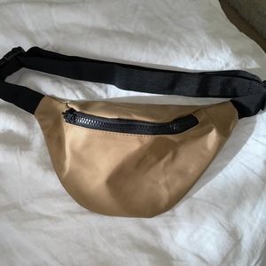 brown and black buckle waist bag fanny pack